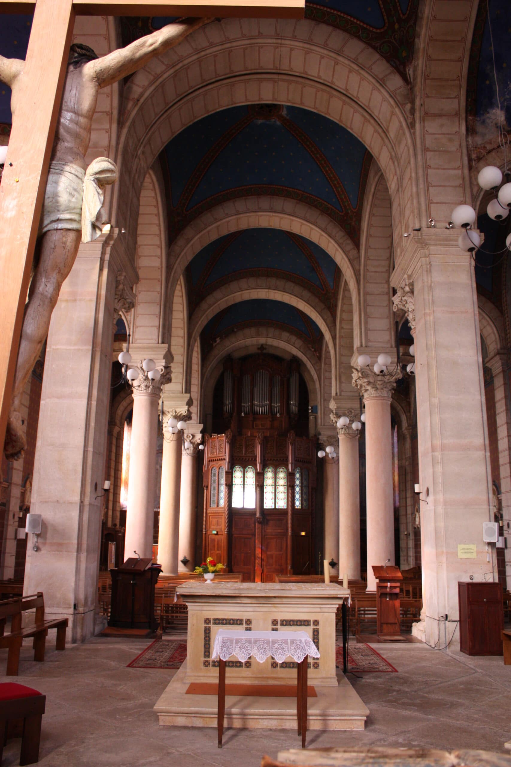 l'orgue vu de l'autel